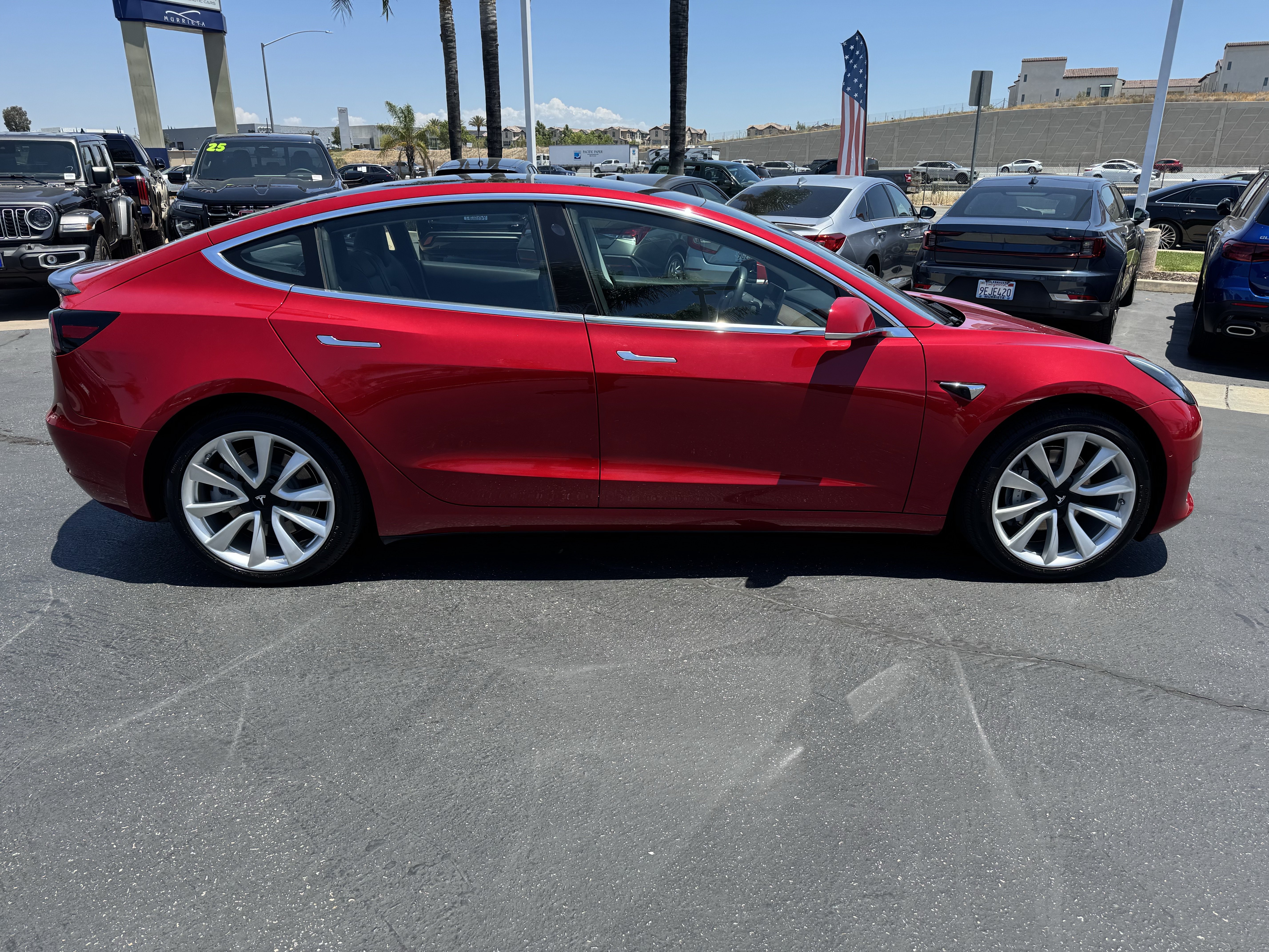 Used 2018 Tesla Model 3 Long Range RWD image 9