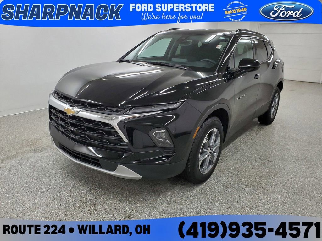 Used 2024 Chevrolet Blazer LT w/ Convenience Package FWD image 1