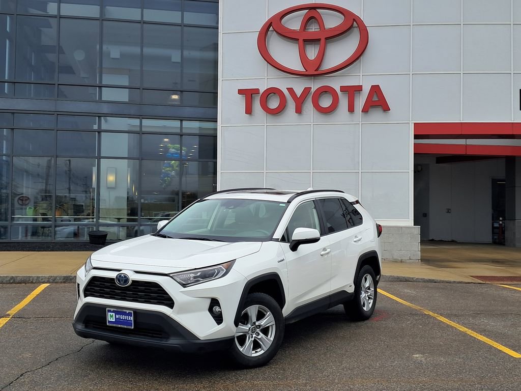 Used 2021 Toyota RAV4 XLE w/ Convenience Package
