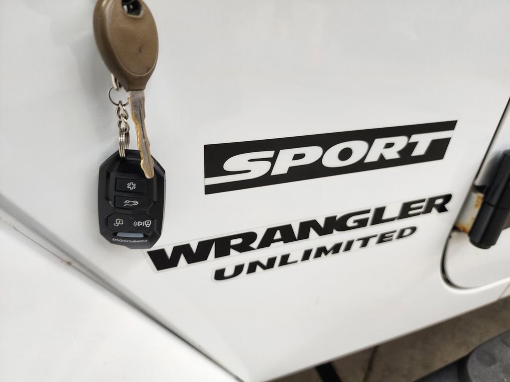 Used 2015 Jeep Wrangler Unlimited Sport w/ Connectivity Group image 36