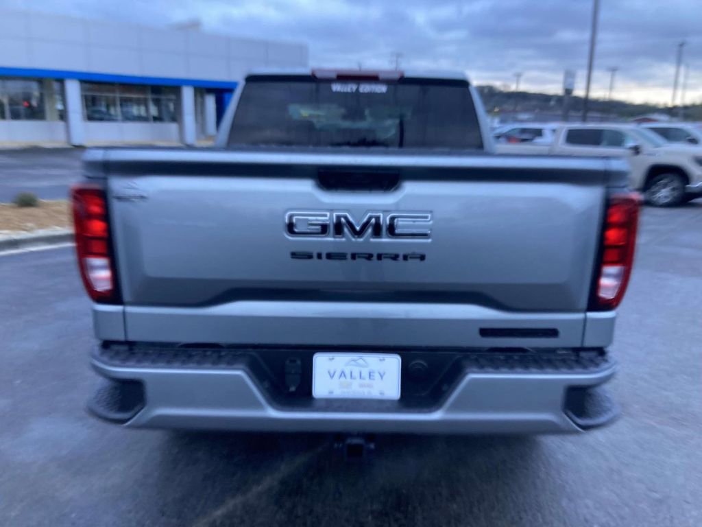 New 2026 GMC Sierra 1500 Elevation w/ LPO, Elevation Black Package AWD/4WD image 5