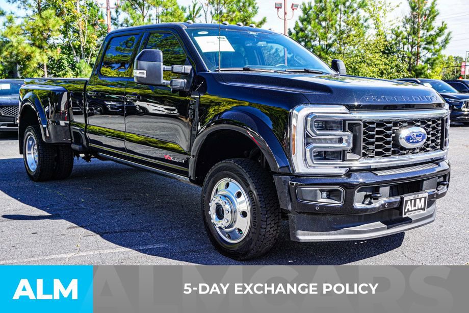 Used 2025 Ford F450 Platinum w/ FX4 Off-Road Package image 4
