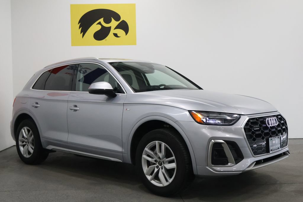 Used 2023 Audi Q5 2.0T Premium w/ Convenience Package image 6