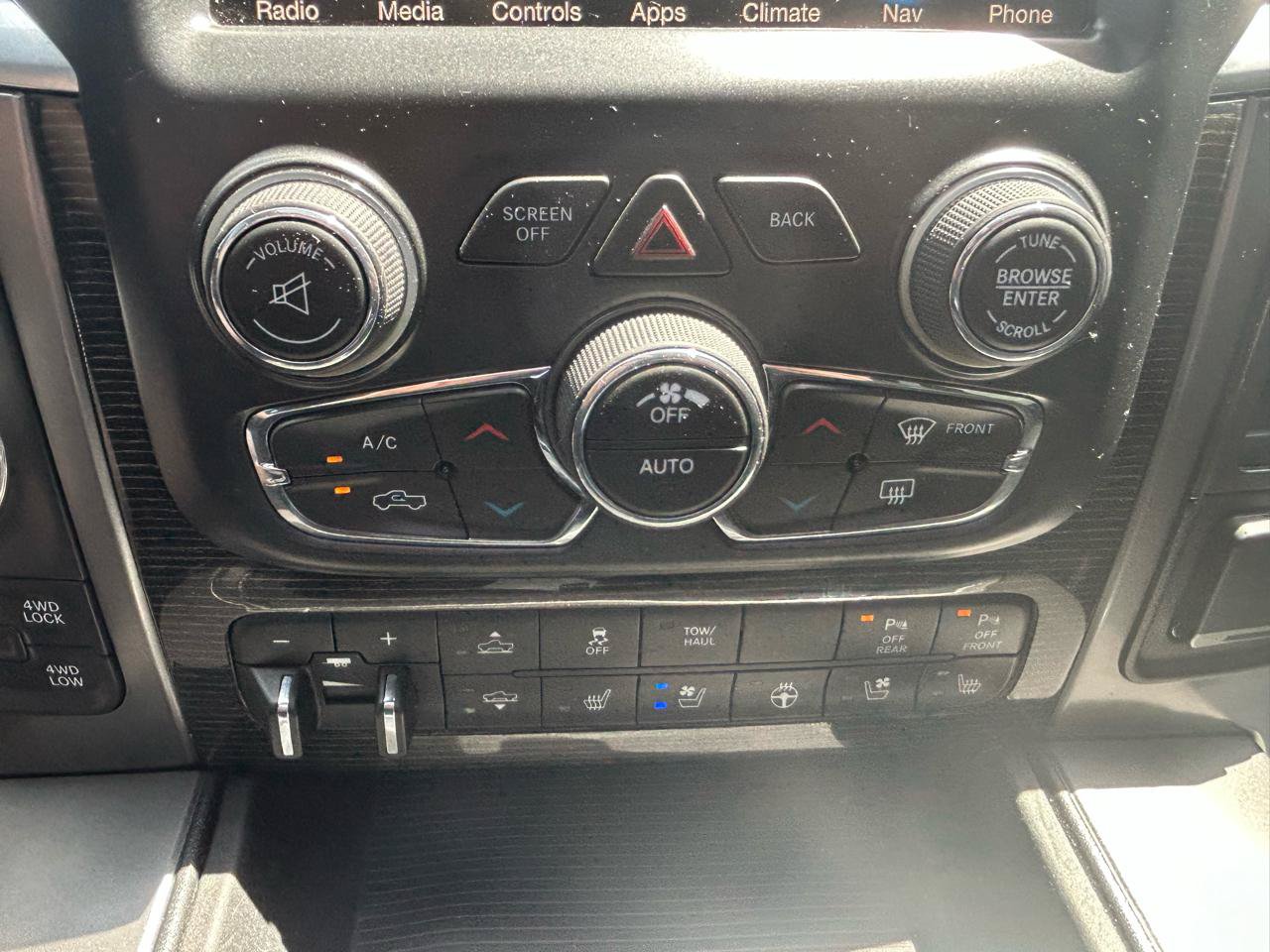 Used 2017 RAM 1500 Limited AWD/4WD image 29