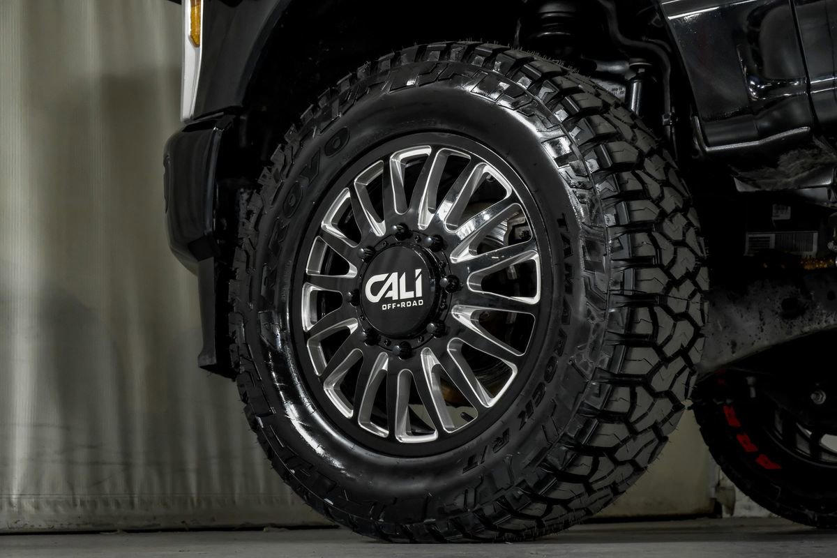 Used 2025 Ford F350 XLT image 52