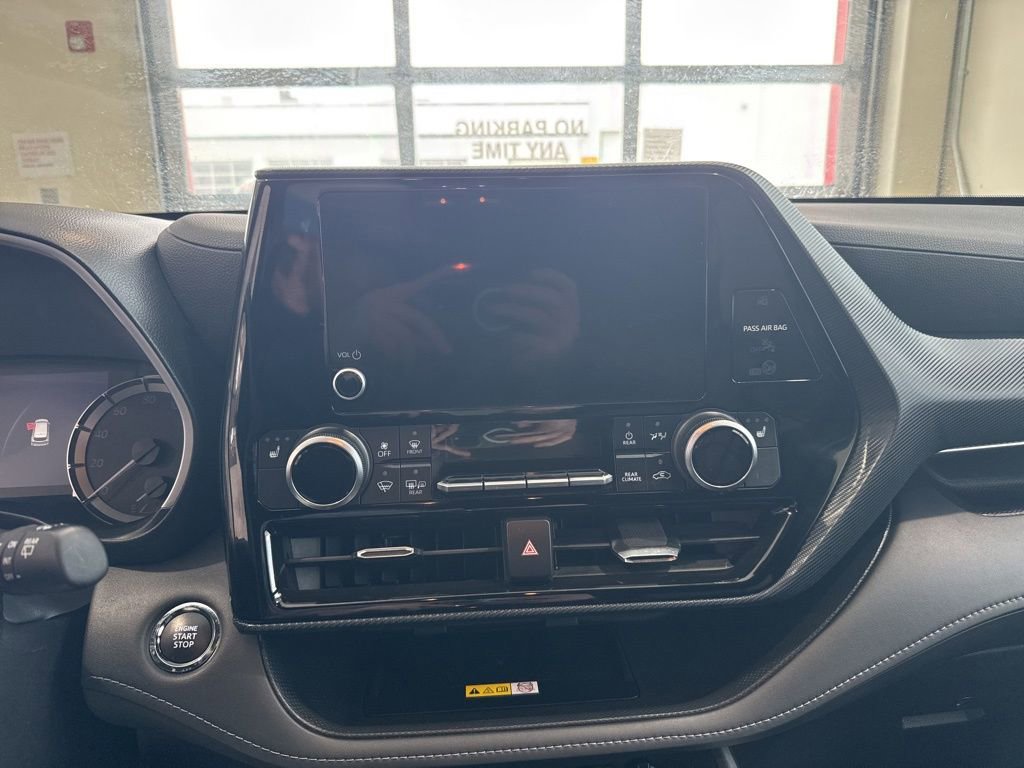 Used 2023 Toyota Highlander XSE image 21