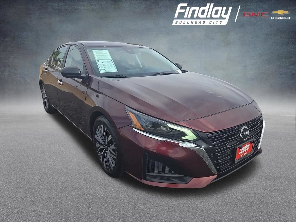 Used 2024 Nissan Altima 2.5 SV