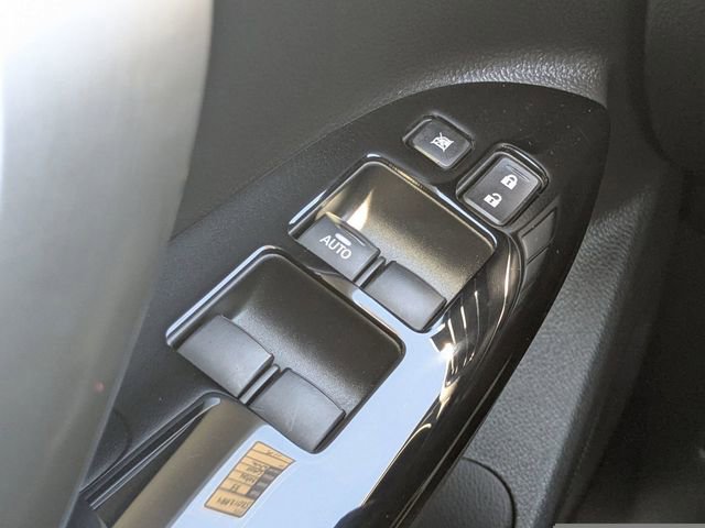 Used 2025 Mitsubishi Eclipse Cross LE AWD/4WD image 24