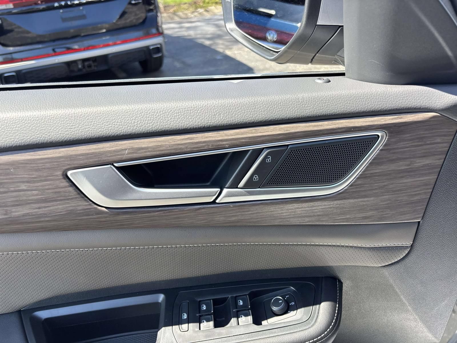 New 2026 Volkswagen Atlas SEL AWD/4WD image 12