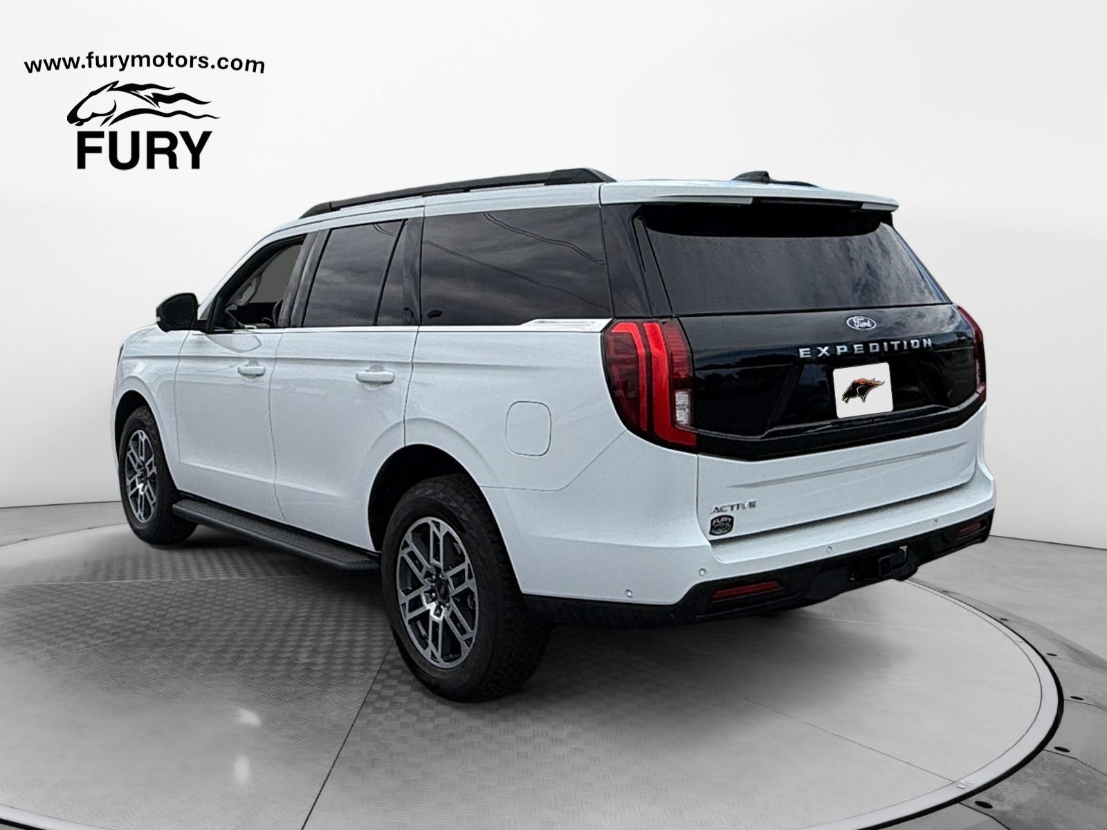 Used 2025 Ford Expedition Active AWD/4WD image 5