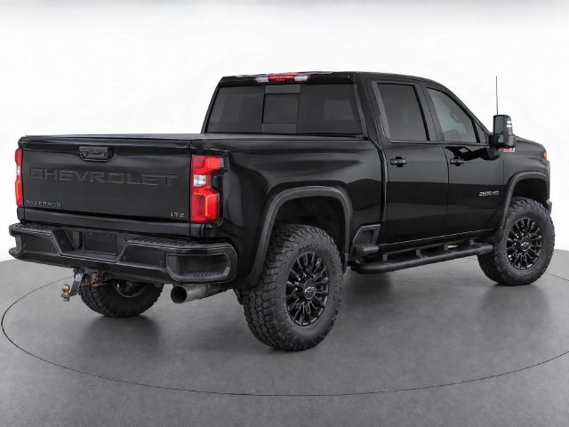 Used 2022 Chevrolet Silverado 2500 LTZ w/ LTZ Plus Package AWD/4WD image 4