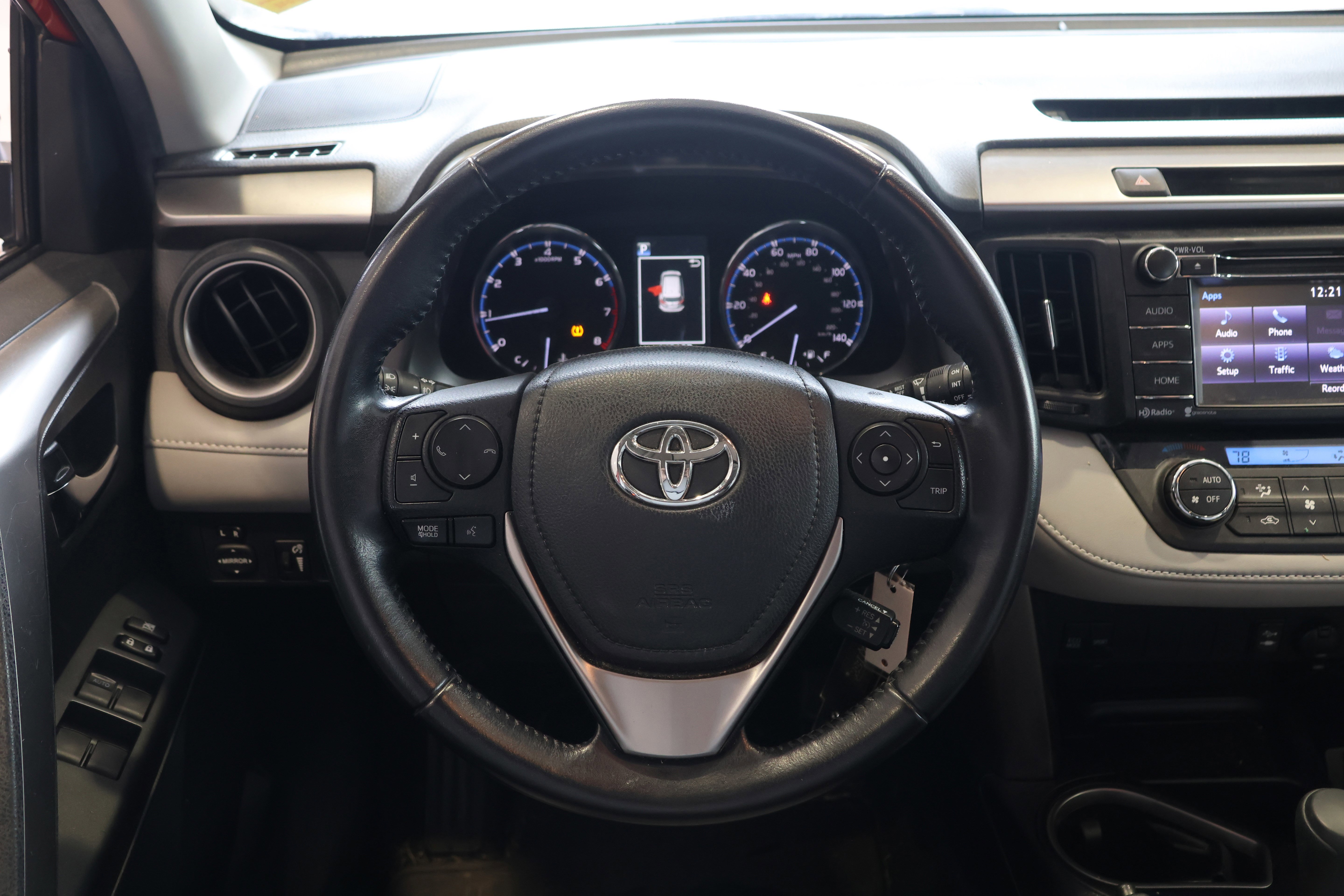 Used 2016 Toyota RAV4 XLE image 16