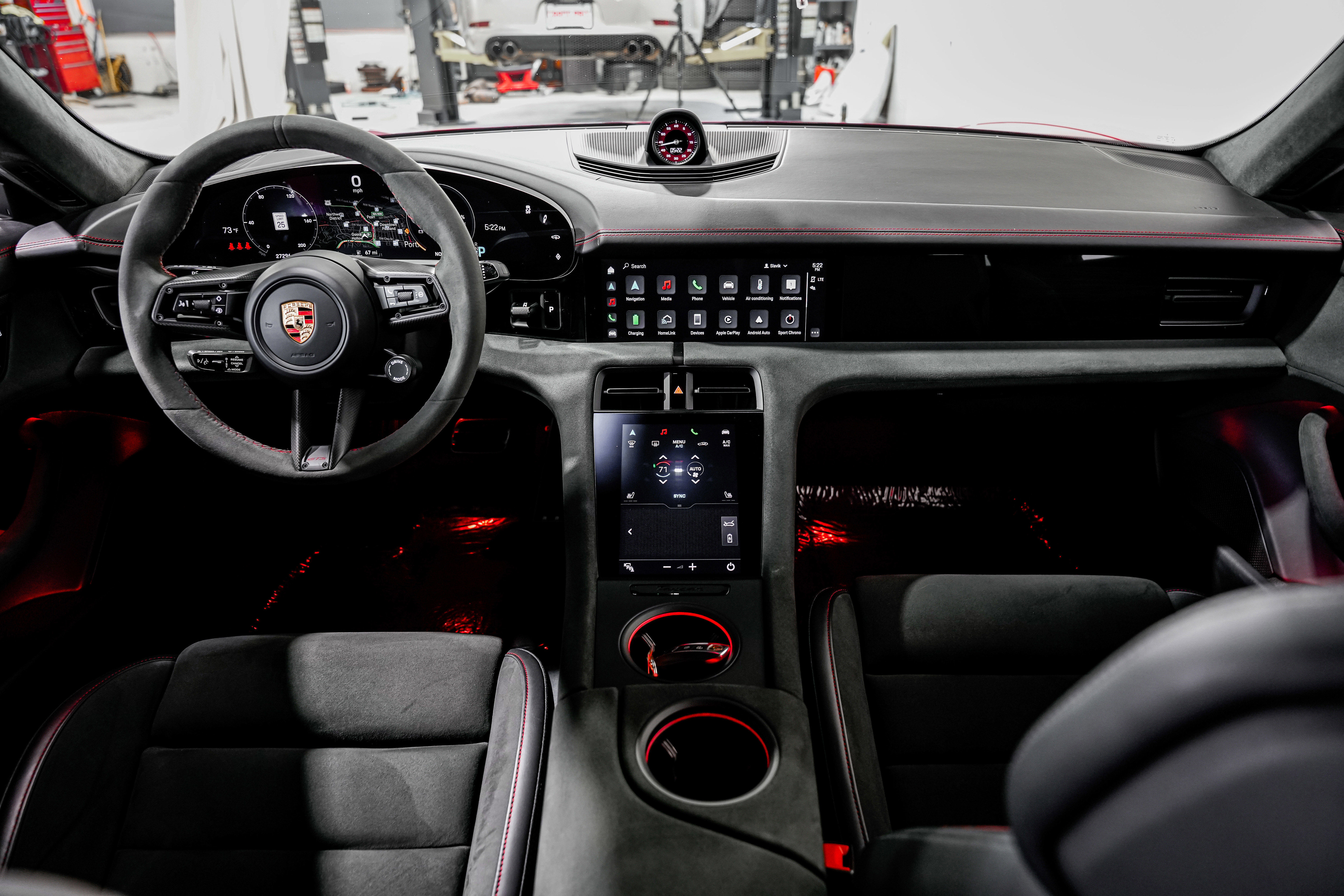 Used 2023 Porsche Taycan GTS image 18