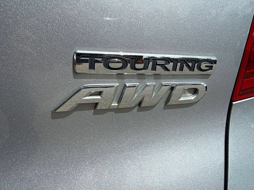Used 2017 Honda Pilot Touring image 23