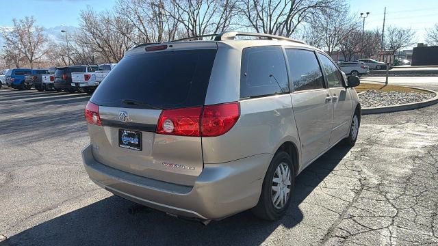 Used 2009 Toyota Sienna CE image 5