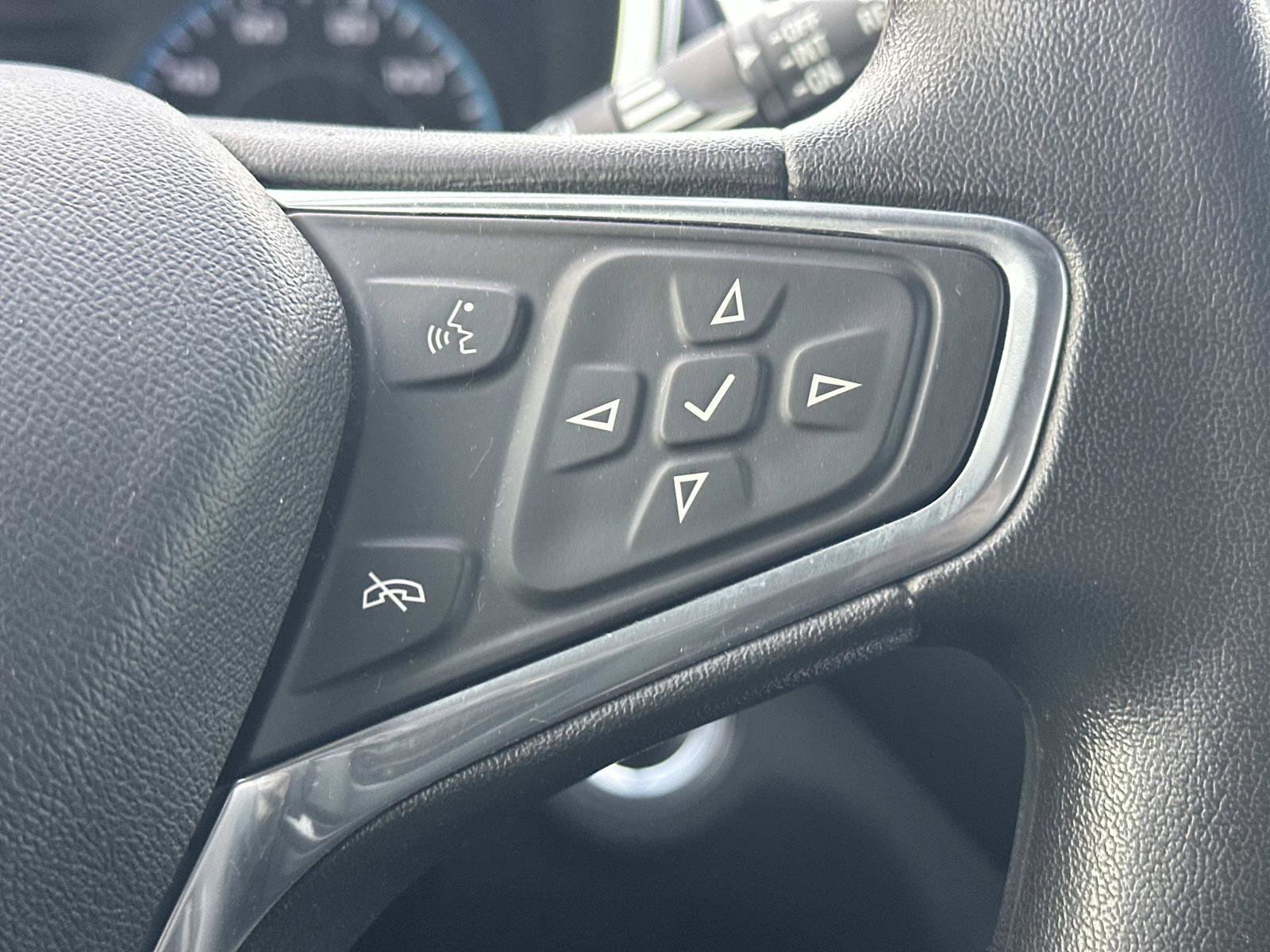 Used 2018 Chevrolet Equinox LT w/ LPO, Protection Package image 22