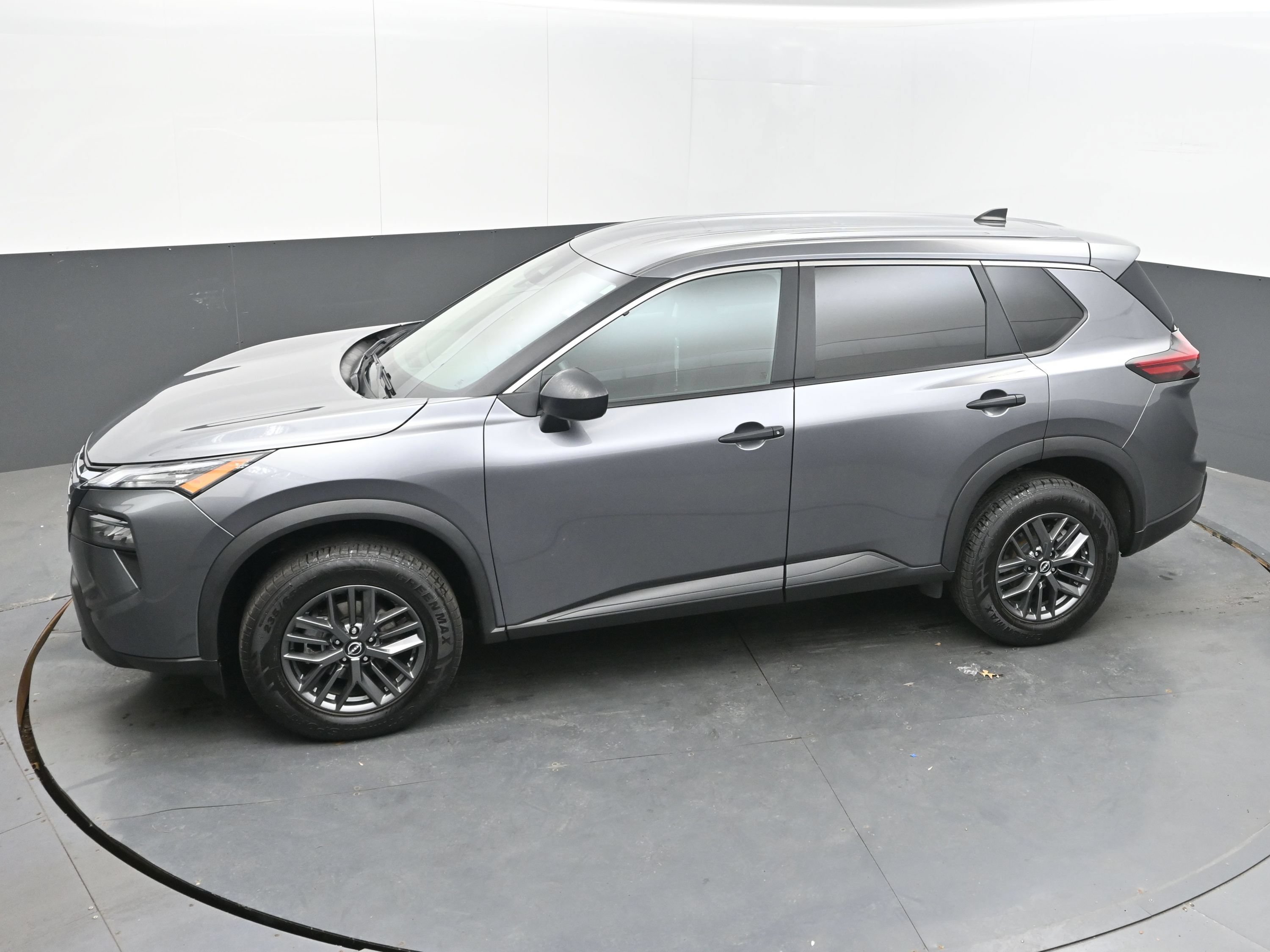 Certified 2024 Nissan Rogue S FWD image 33