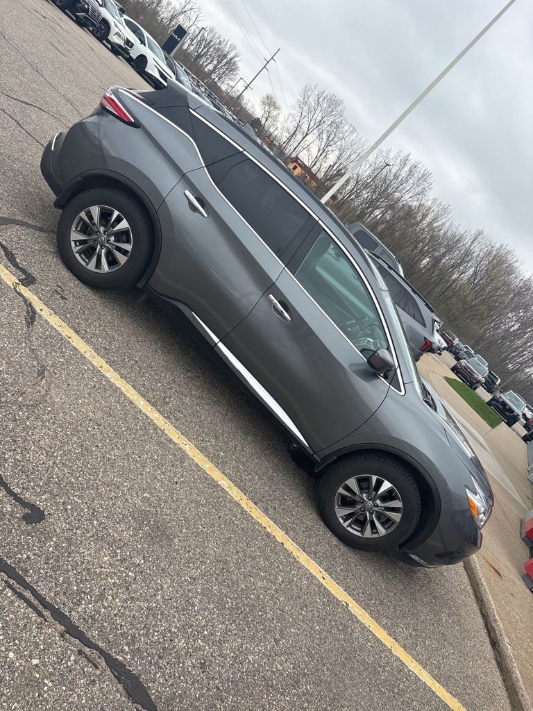 Used 2017 Nissan Murano SV image 6
