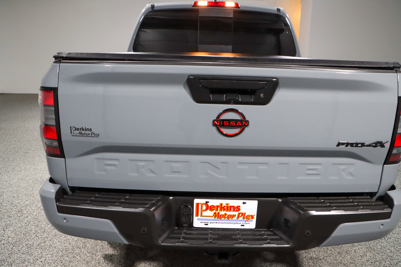 Used 2023 Nissan Frontier PRO-4X w/ Technology Package image 8