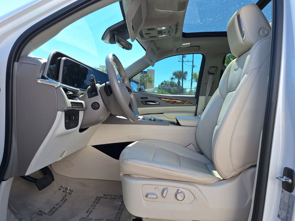 Certified 2023 Cadillac Escalade Premium Luxury Platinum w/ LPO, Radiant Package image 14