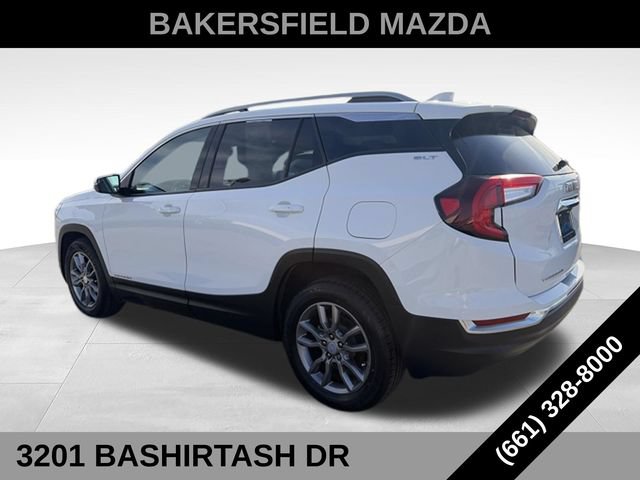 Used 2024 GMC Terrain SLT FWD image 3