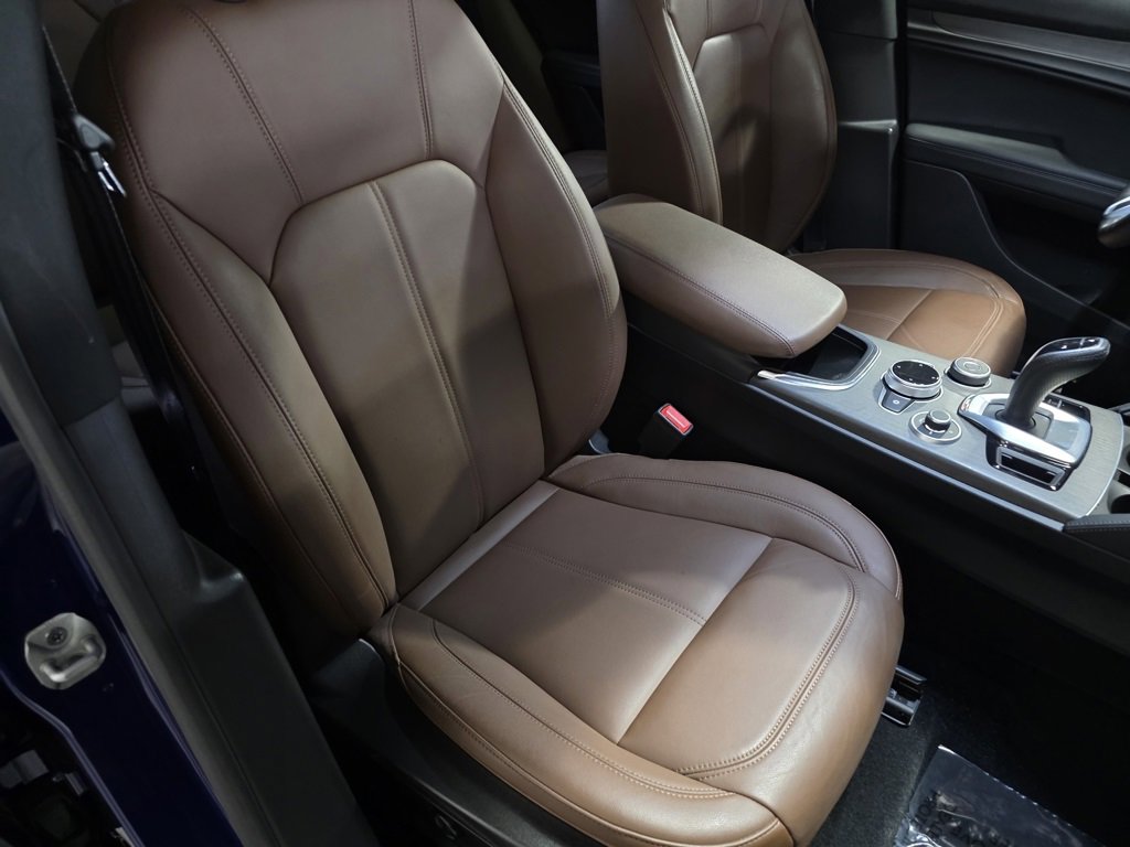 Used 2022 Alfa Romeo Stelvio Ti image 20