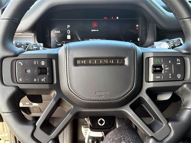 Used 2025 Land Rover Defender 110 image 26