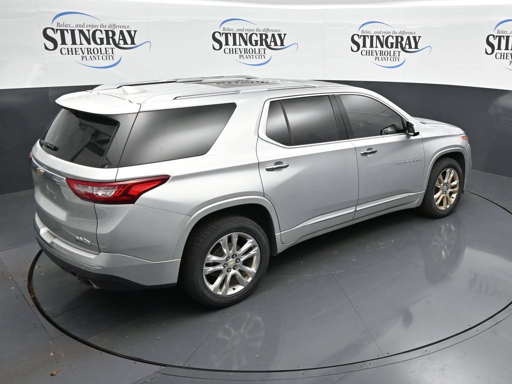 Used 2020 Chevrolet Traverse High Country w/ LPO, Floor Liner Package AWD/4WD image 24