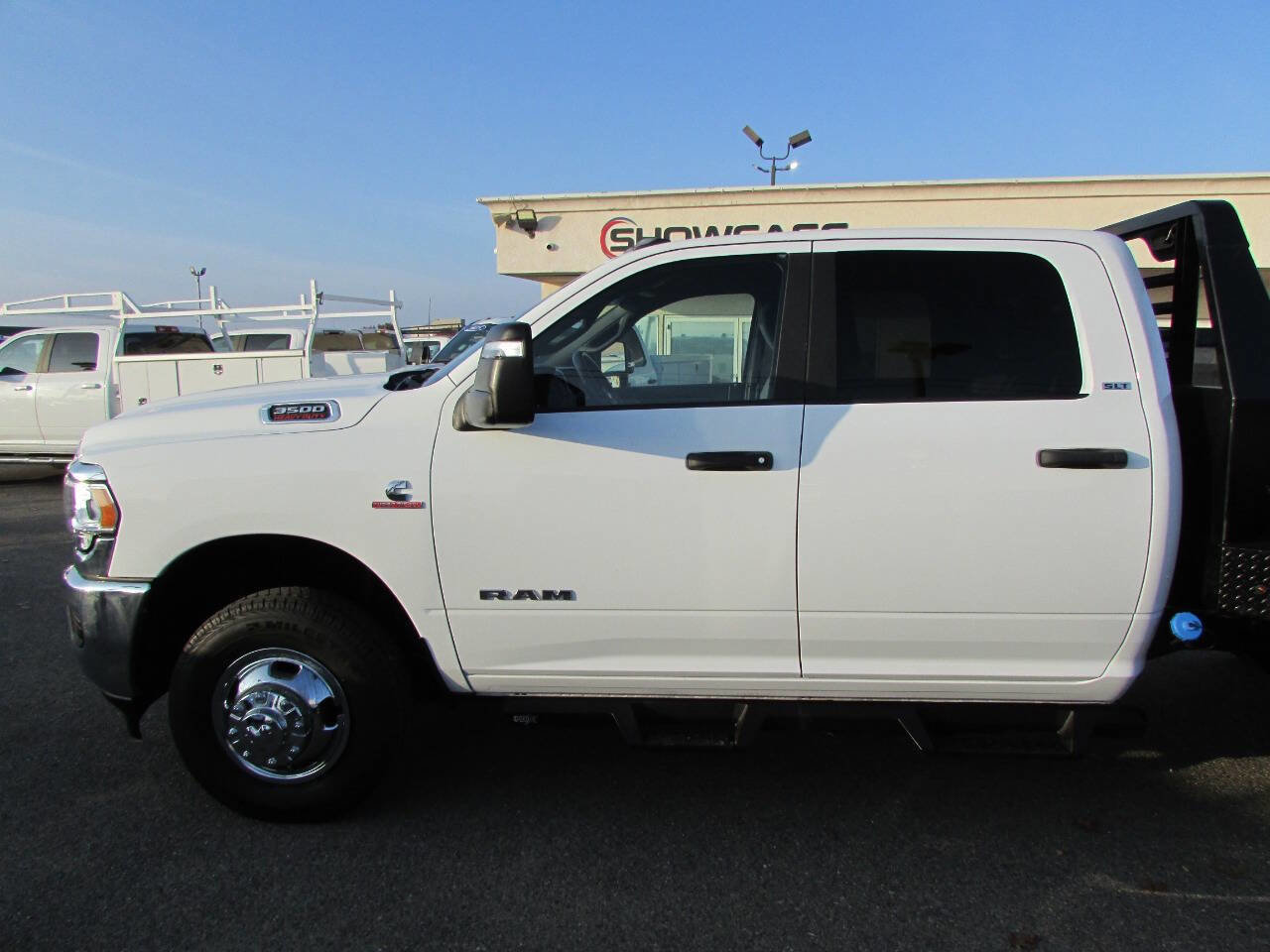 Used 2024 RAM 3500 SLT w/ Quick Order Package 2YG SLT image 17
