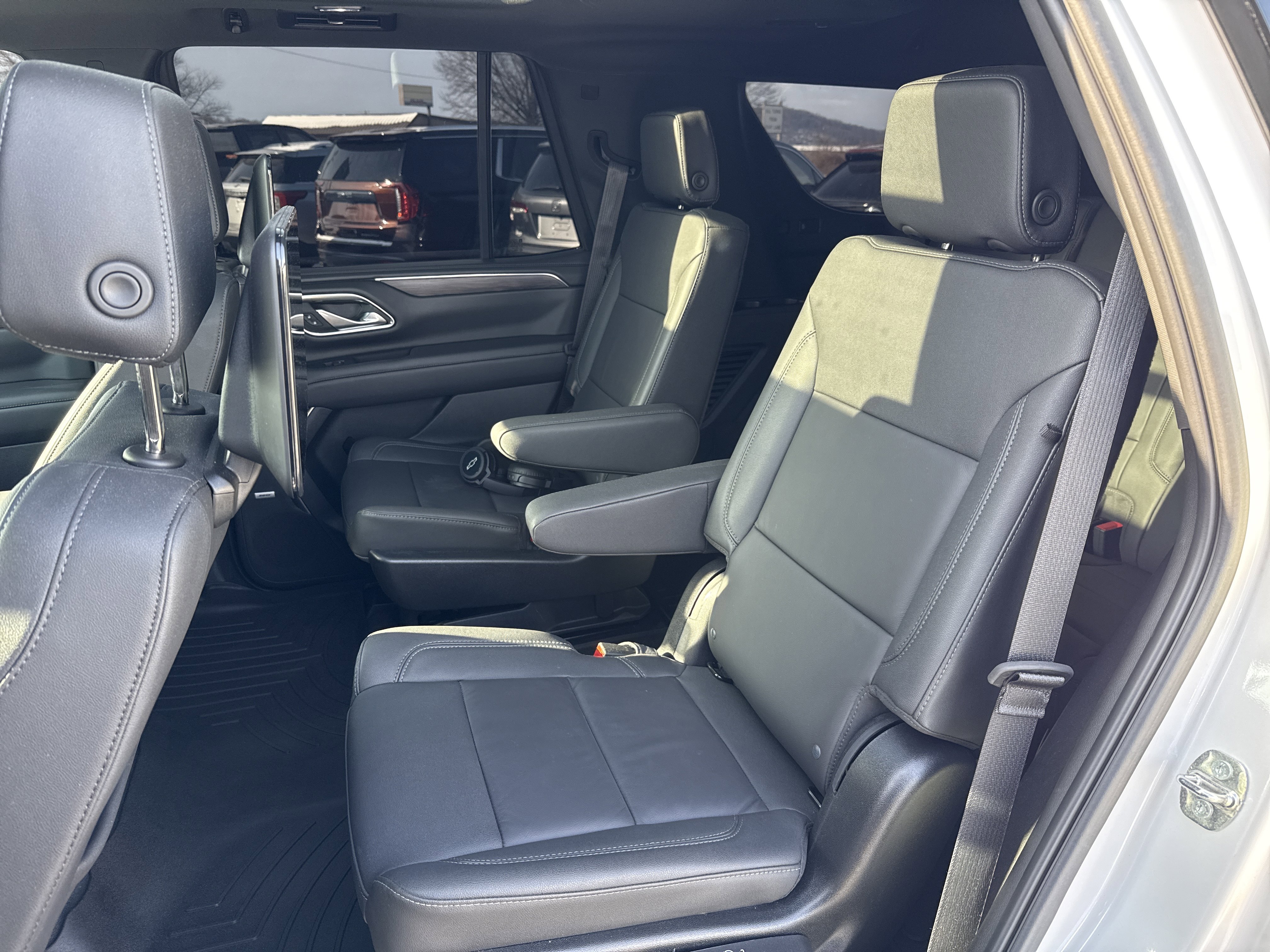 Used 2024 Chevrolet Tahoe Z71 w/ Z71 Off-Road Package image 14