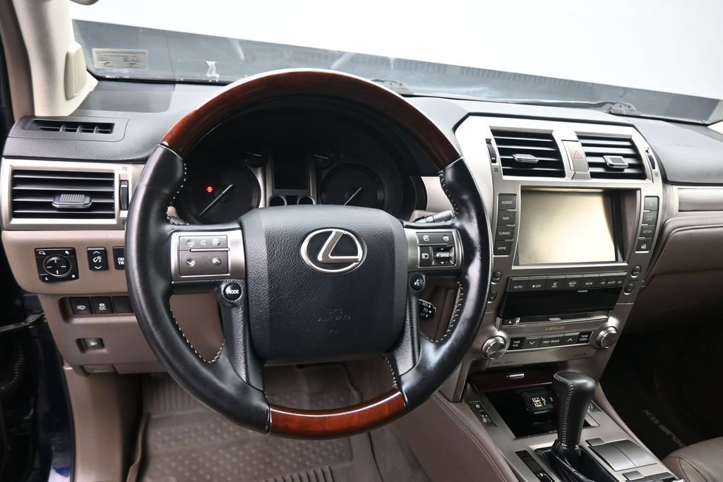 Used 2019 Lexus GX 460 Premium AWD/4WD image 14