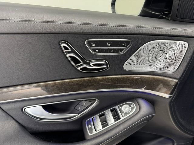 Used 2017 Mercedes-Benz S 550 Sedan image 36