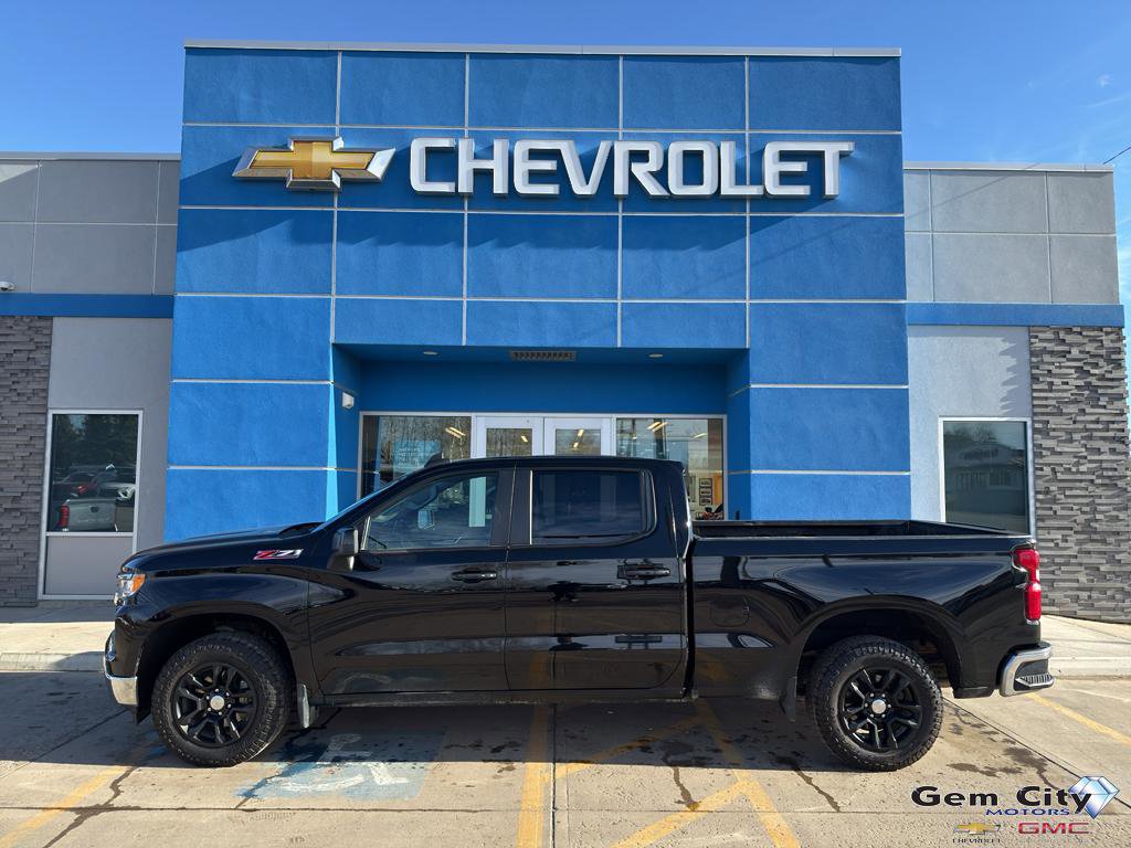 Used 2023 Chevrolet Silverado 1500 LT AWD/4WD image 1