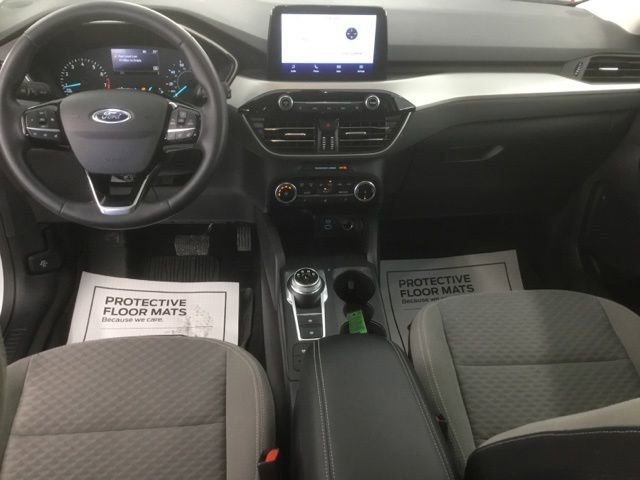 Used 2022 Ford Escape SE w/ Cold Weather Package image 12