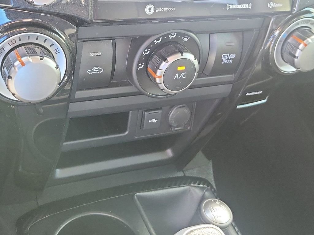 Used 2020 Toyota 4Runner TRD Off-Road Premium w/ Moonroof Package AWD/4WD image 42