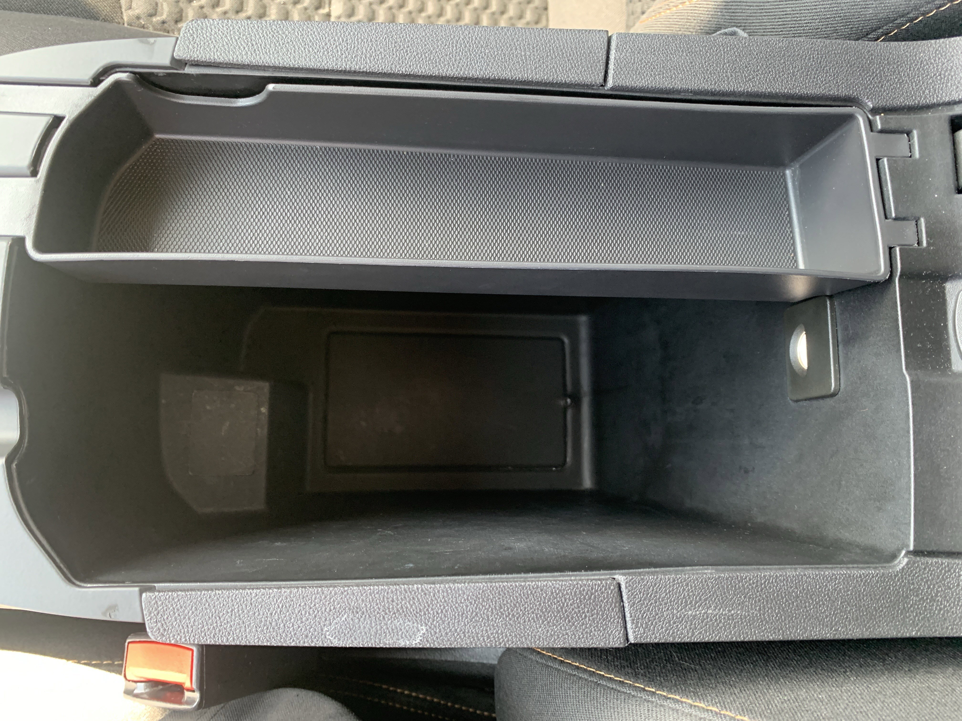 Used 2021 GMC Terrain SLE w/ Elevation Edition image 28