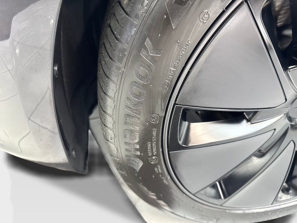 Used 2024 Tesla Model 3 Long Range RWD image 78