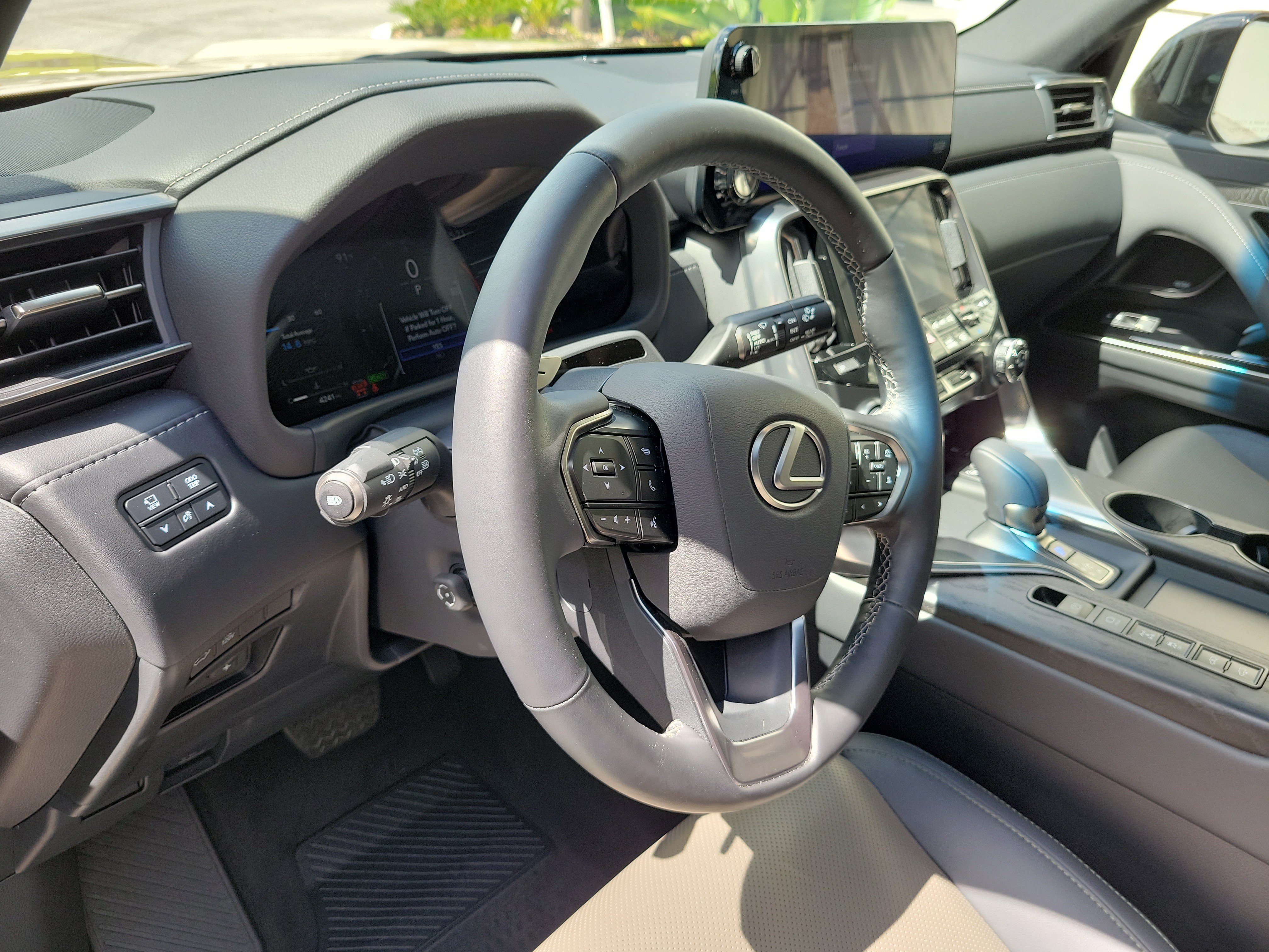 Used 2025 Lexus LX 700h Overtrail AWD/4WD image 24