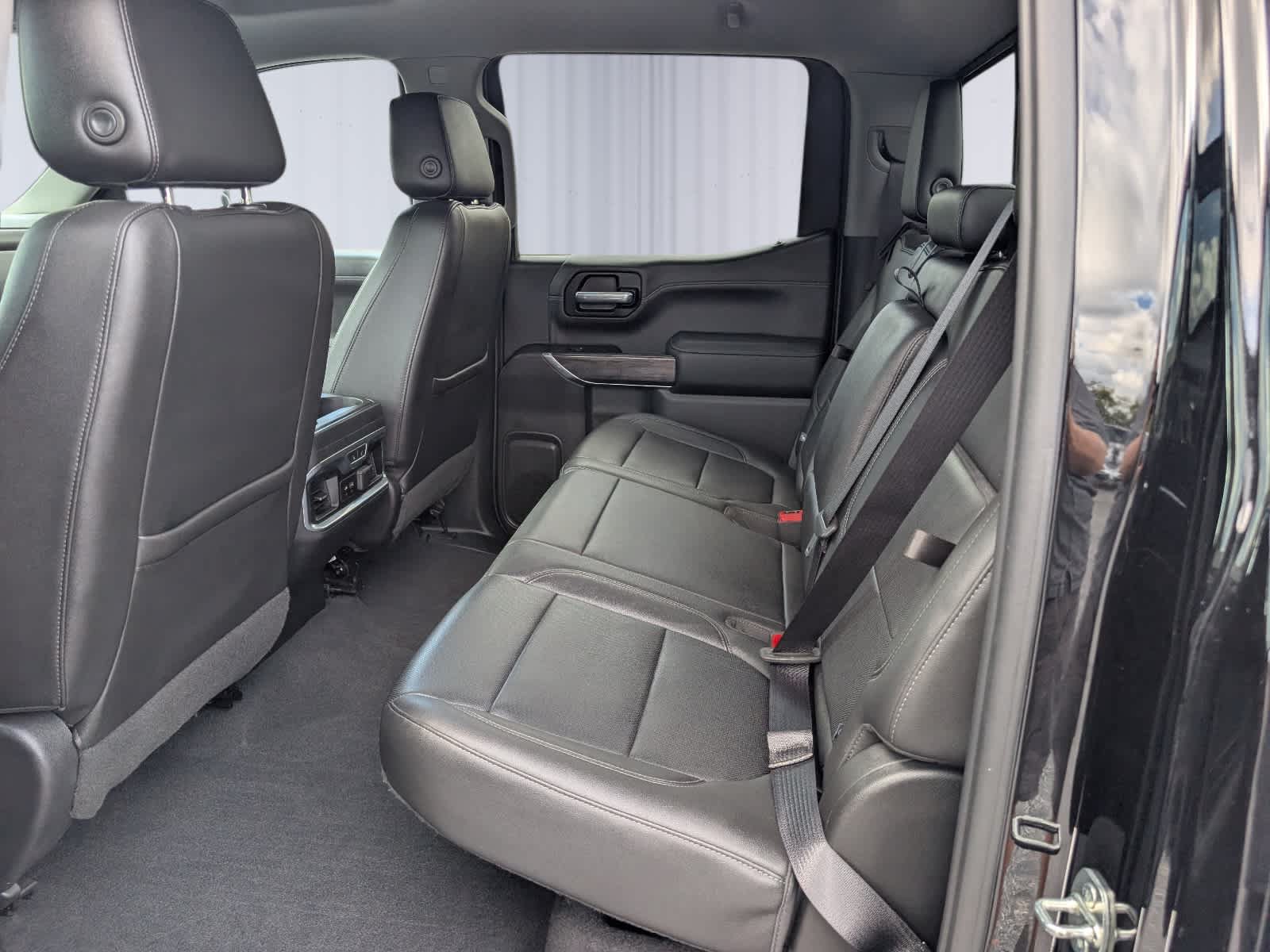 Used 2019 Chevrolet Silverado 1500 LTZ w/ LTZ Convenience Package AWD/4WD image 12