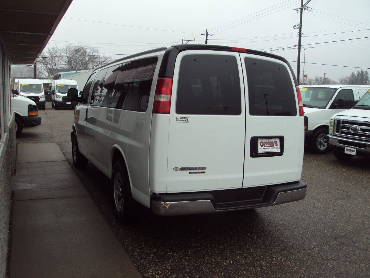 Used 2013 Chevrolet Express 1500 LT w/ LT Preferred Equipment Group AWD/4WD image 5