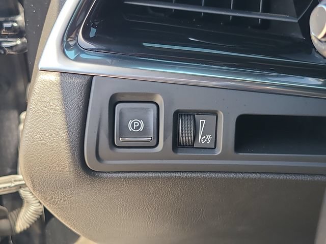 Used 2020 Cadillac XT6 Premium Luxury FWD image 27