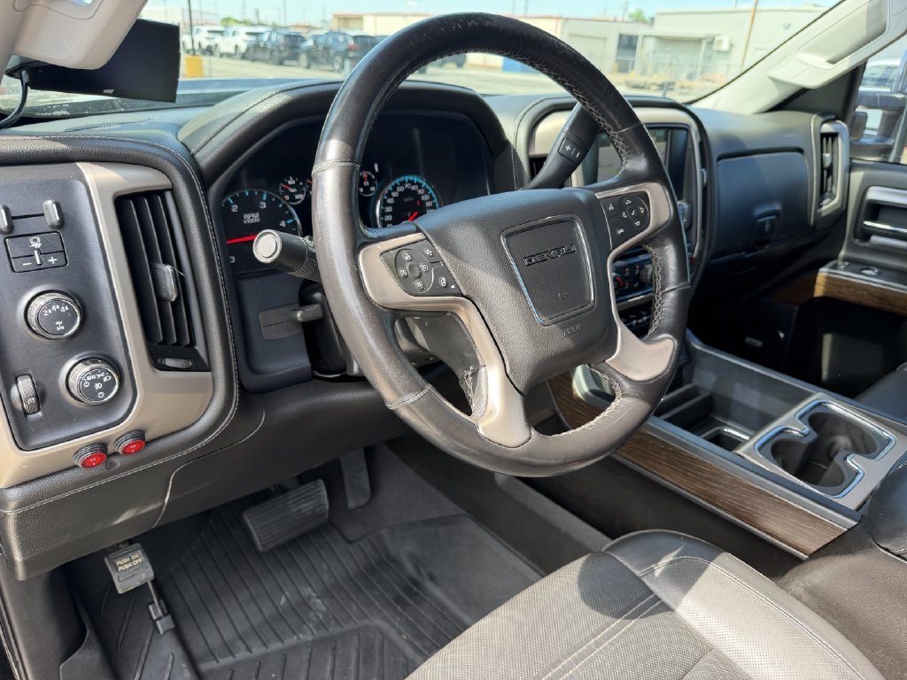 Used 2019 GMC Sierra 2500 Denali w/ Duramax Plus Package AWD/4WD image 14