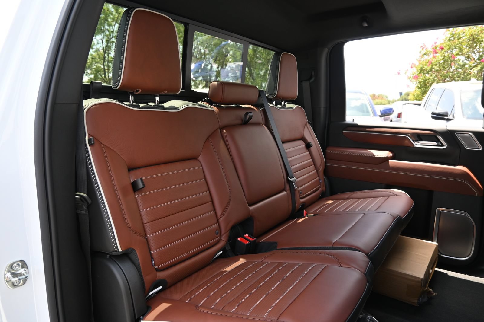 New 2026 GMC Sierra 3500 Denali Ultimate AWD/4WD image 23