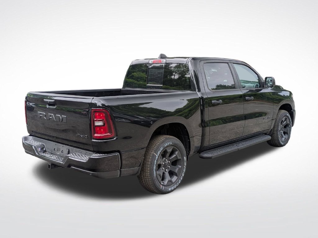 New 2026 RAM 1500 Express AWD/4WD image 3