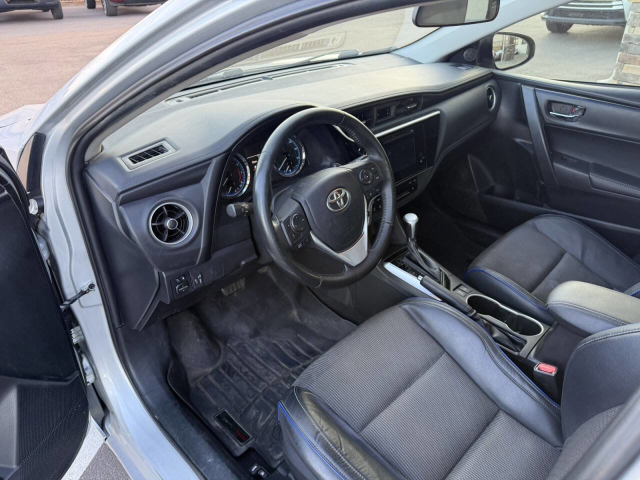 Used 2018 Toyota Corolla SE FWD image 22