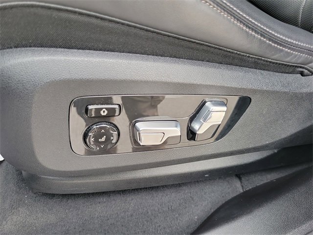 Used 2023 BMW X7 xDrive40i w/ Premium Package image 13