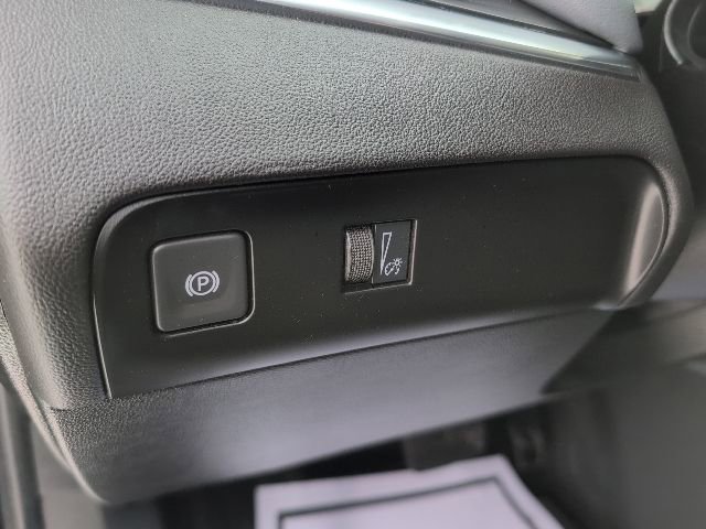 Used 2023 Buick Enclave Essence AWD/4WD image 19