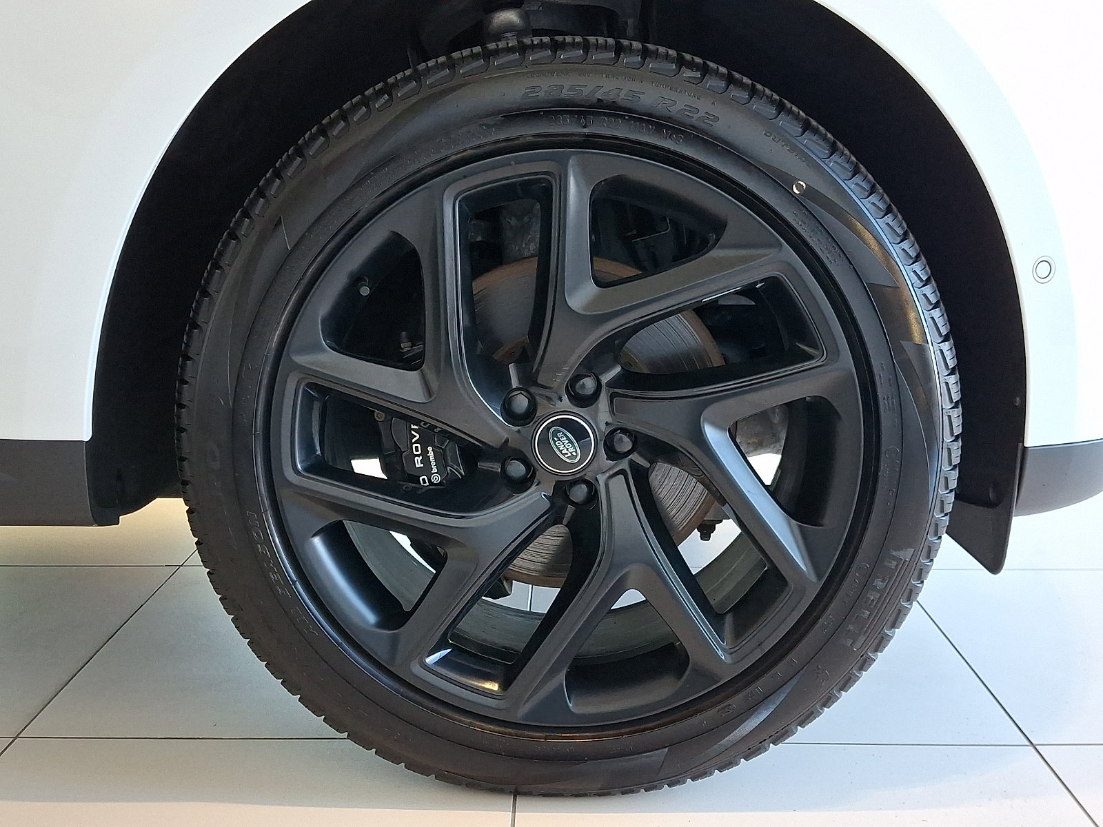 Used 2023 Land Rover Range Rover Sport SE AWD/4WD image 6