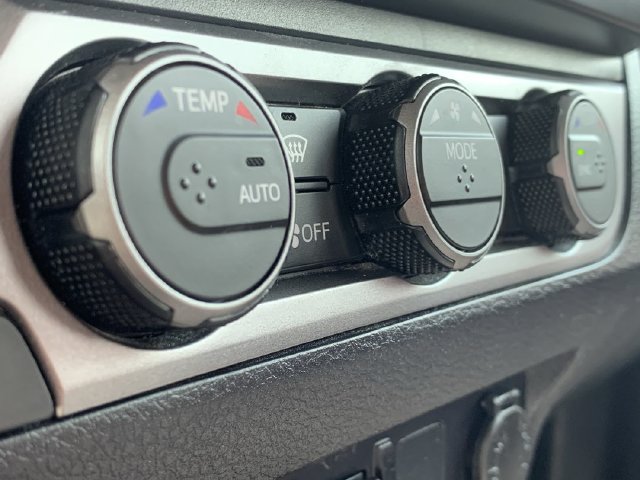 Certified 2022 Toyota Tacoma SR5 AWD/4WD image 30