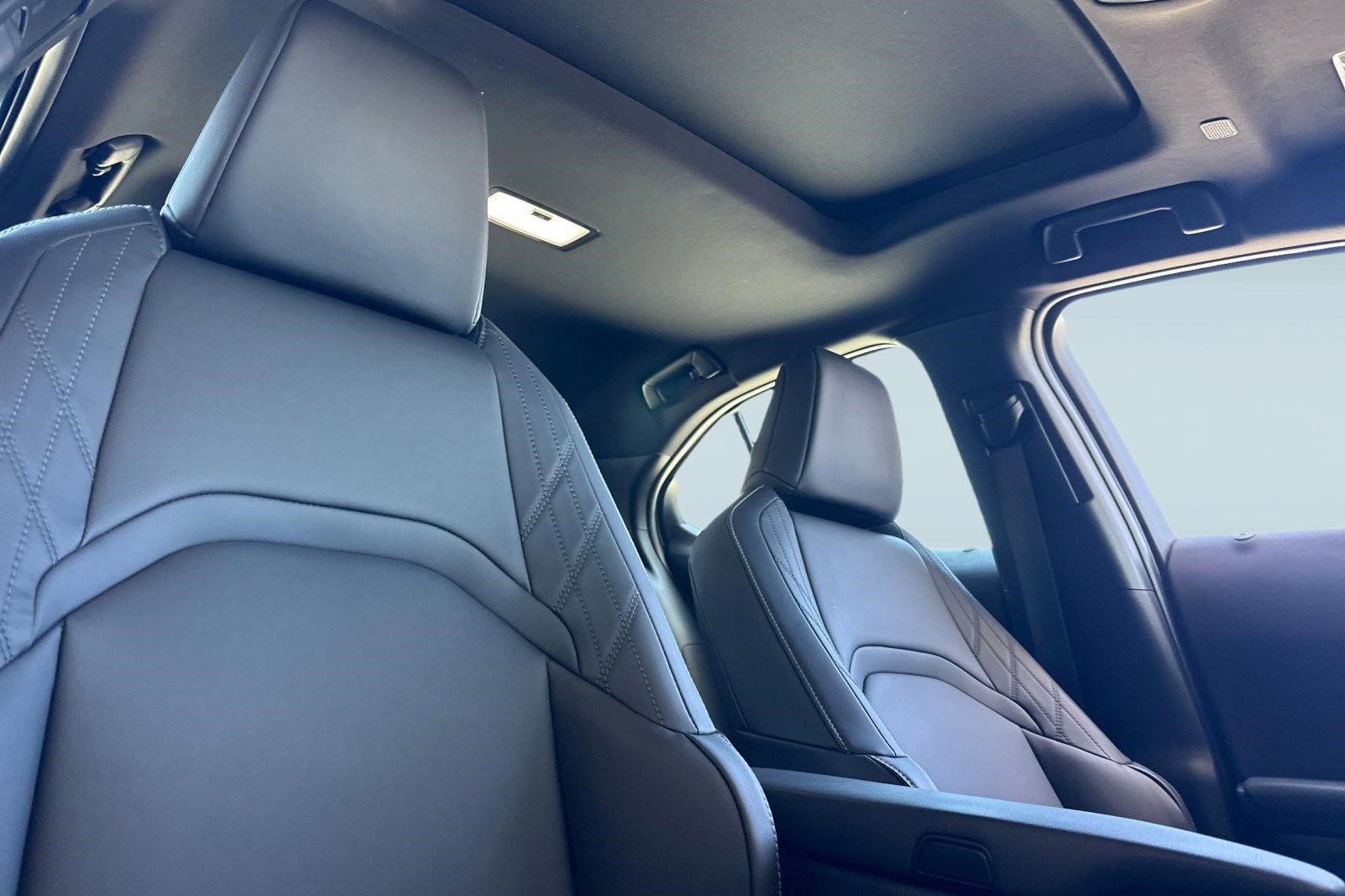 Certified 2025 Lexus UX 300h FWD w/ Accessory Package (Z2) image 31